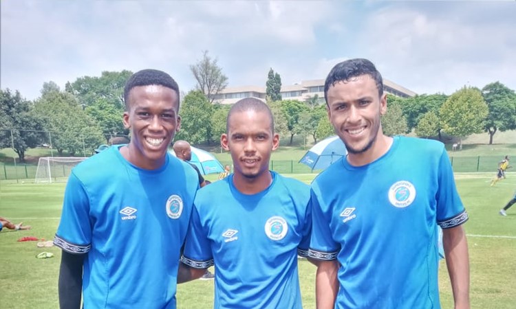 Academy MDC boys train with first team